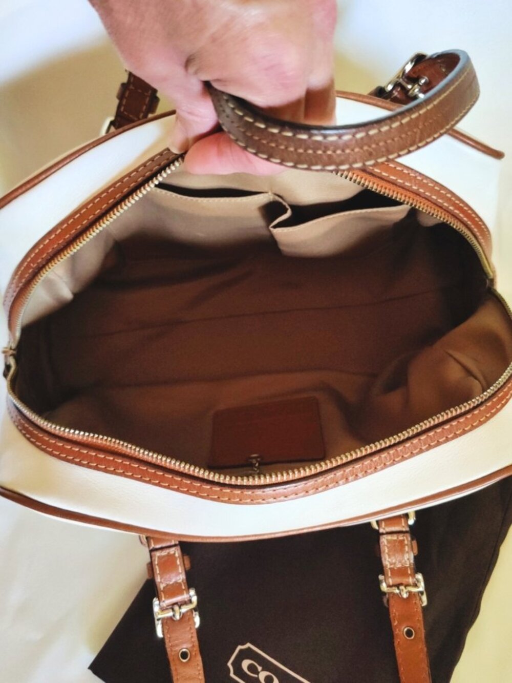 Coach Hamptons Leather Bowler Satchel in White & Saddle, EUC - Picture 3 of 16
